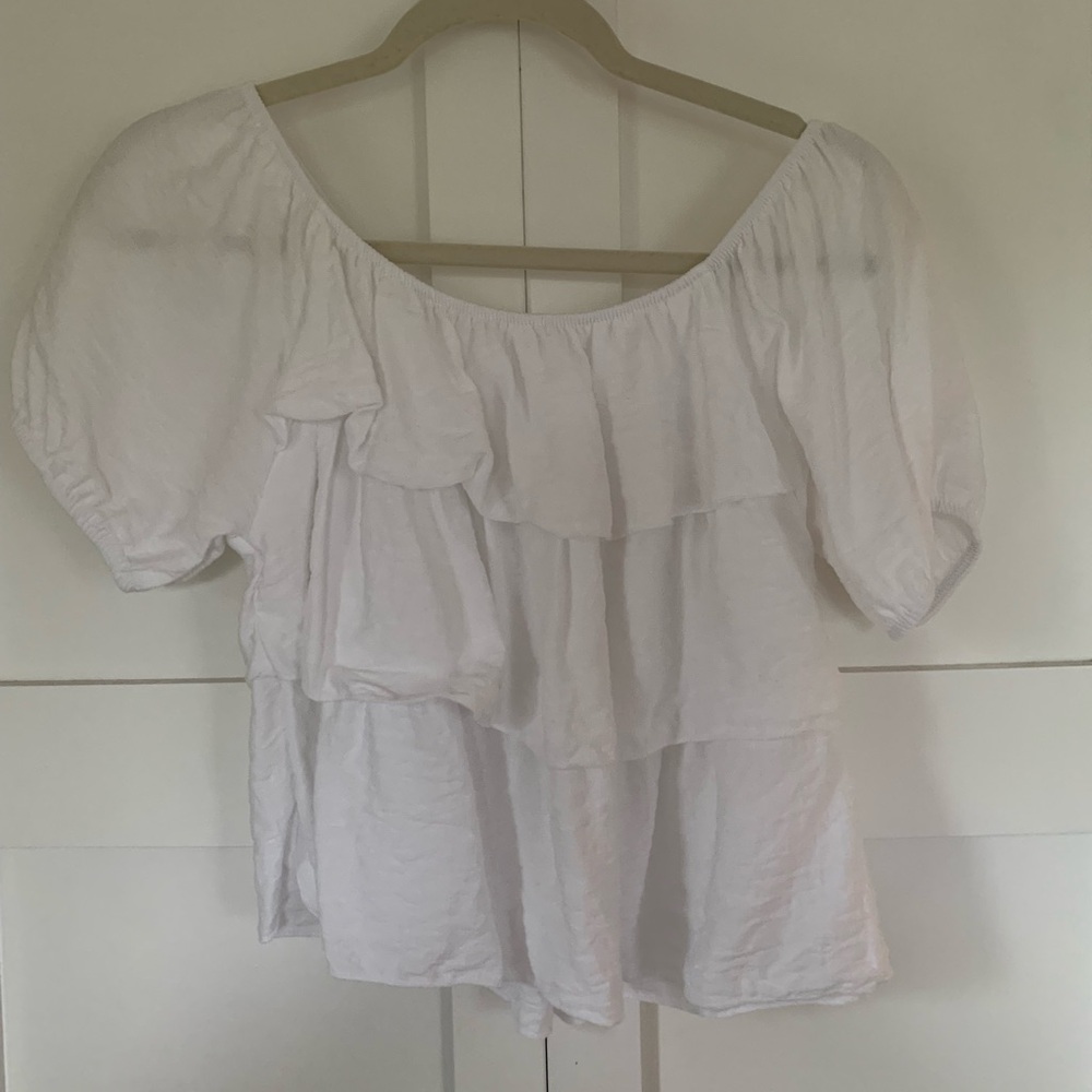 Off the shoulder layered flouncy top